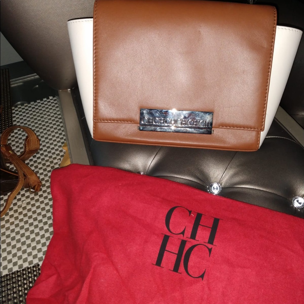 Autentic Purse Carolina Herrera Brand New Autentic Purse Carolina Herrera Brand New